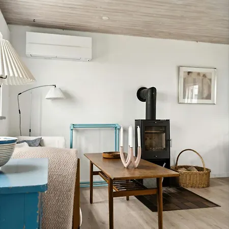 בית נופש With Views And Walking Distance To Nature