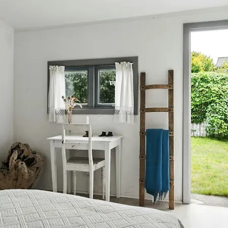 בית נופש With Views And Walking Distance To Nature ניבורג